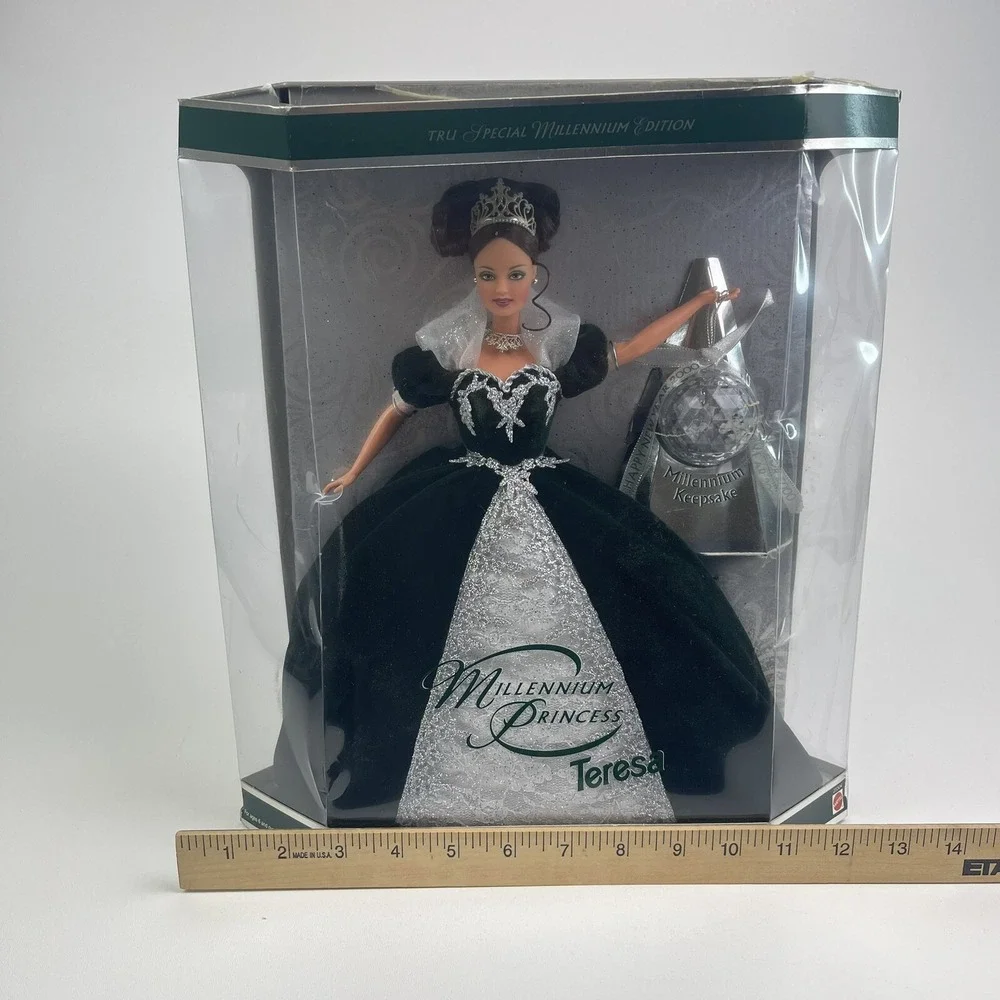 Barbie Millennium Princess‎ Teresa Doll Toys R Us LE 1999 Mattel 25504